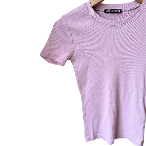 Zara Ribbed Lilac T-shirt - Picture 2 of 4